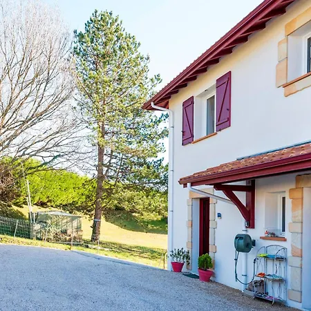 Au Dans Un Duplex 3 Apartment *