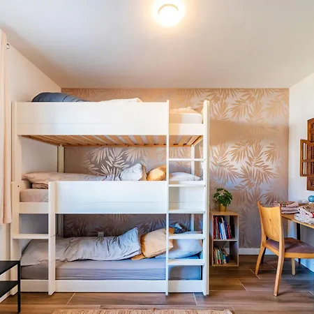 Au Dans Un Duplex 3 *